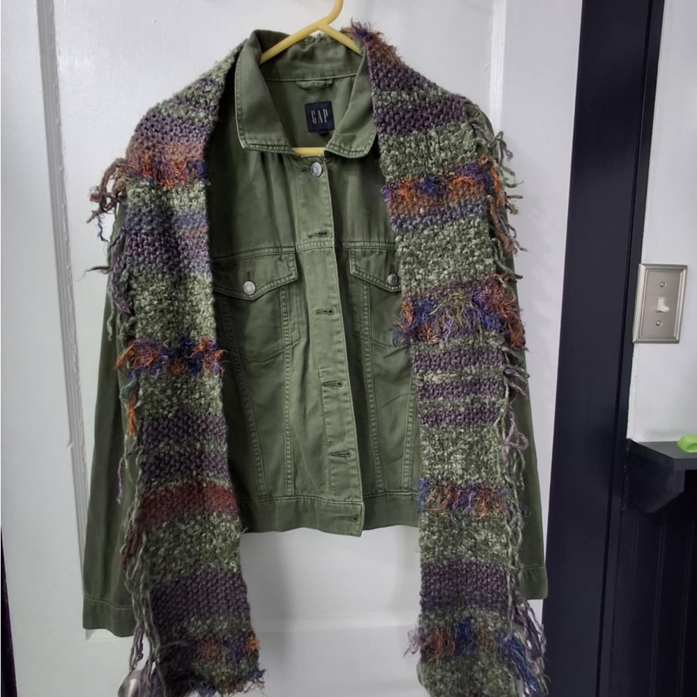 GAP Olive Green Casual Jacket with Navy Logo Tag